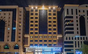 Manazel Al Zaereen Hotel